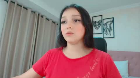 Sarahs Room online show from July 29, 10:43 pm