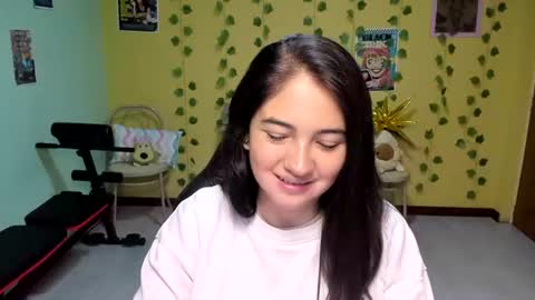 Mia  online show from June 13, 5:38 am