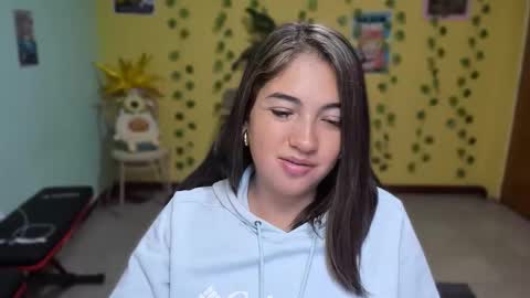 Mia  online show from February 20, 4:11 am