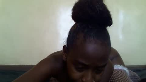 Snapshot of littlesandie chatting on October 13, 6:38 am littlesandie online show from October 13, 6:38 am