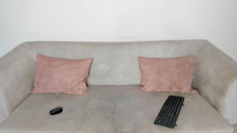 Snapshot of littlesexualworld chatting on February 7, 1:36 am Lia online show from February 7, 1:36 am