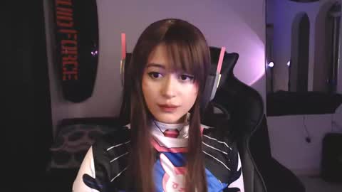 Elizabeth online show from September 27, 9:22 pm