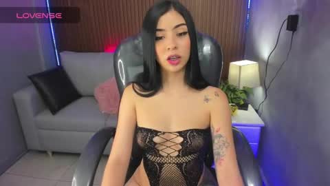 LIZ online show from June 3, 9:42 pm