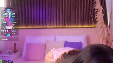    online show from March 25, 11:40 pm