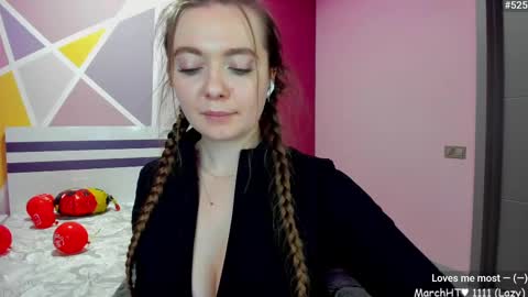 Snapshot of lizaghost chatting on March 5, 12:33 pm Girl next door online show from March 5, 12:33 pm