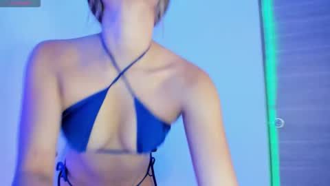 Lizz online show from November 6, 5:46 am