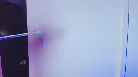 Snapshot of lizz_tender chatting on March 5, 11:49 am Lizz online show from March 5, 11:49 am