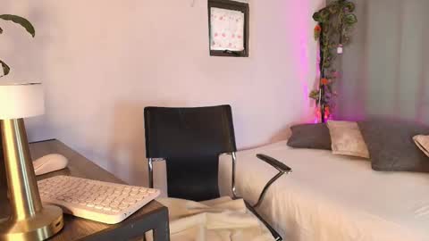 lizzy_kane online show from November 27, 8:34 pm