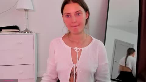 Lizzy online show from September 15, 5:38 am