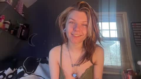 Snapshot of lizzyylovesick chatting on January 22, 1:53 pm lizzybunny online show from January 22, 1:53 pm