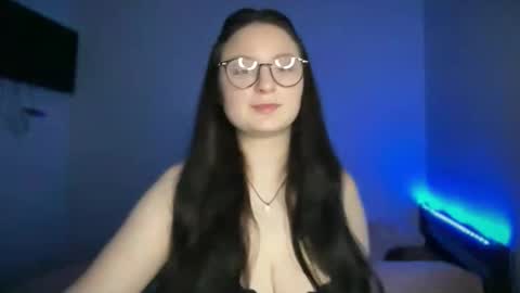 locaalis1 online show from October 7, 10:19 am