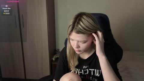 Katana online show from December 1, 1:03 pm