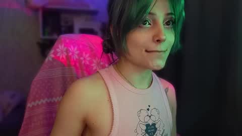 lola online show from December 1, 5:44 am