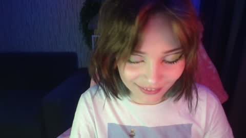 lola online show from February 3, 10:03 am