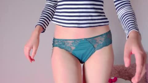 Lola . online show from May 6, 11:09 pm