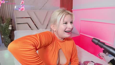 Lola Angel online show from January 16, 8:14 pm