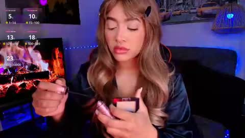 lolaasmith_21 online show from July 30, 7:26 pm
