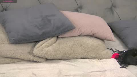 Lola  new tits boobs ass stepsis online show from February 25, 8:24 am