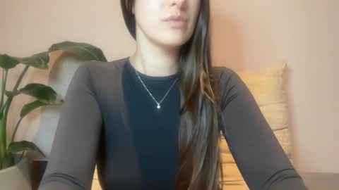 Snapshot of loladom chatting on October 18, 6:38 am Frt Pr1ncess online show from October 18, 6:38 am