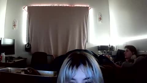 Lola Lixx online show from January 9, 7:35 am