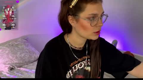 lolalux_69 online show from May 18, 2:45 pm
