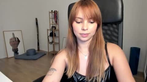 Lola doll online show from March 30, 2:16 pm