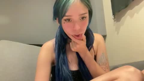 lole online show from February 3, 3:26 am