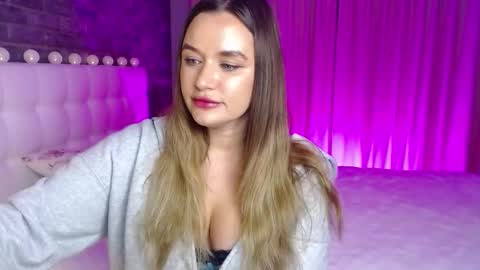 Victoria online show from February 3, 5:28 pm