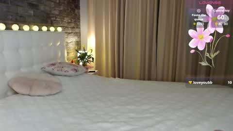 Victoria online show from April 14, 8:20 pm