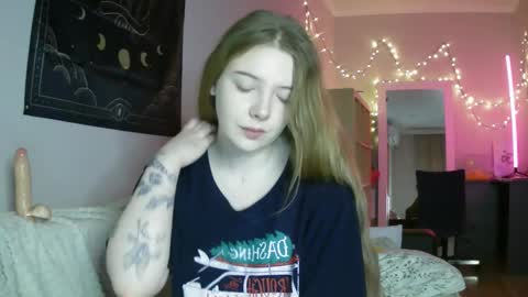 Lilly online show from December 26, 4:14 pm