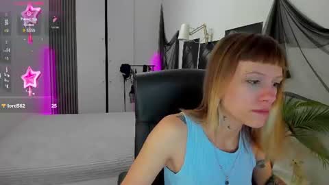 Lucy online show from July 26, 6:32 am