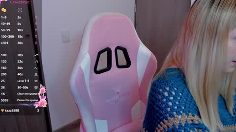 Lolly online show from December 26, 1:32 pm