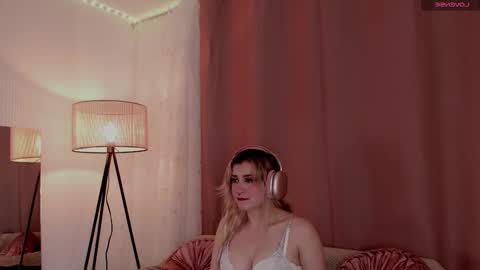 Lolly online show from September 26, 7:17 am