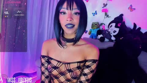 freydis online show from December 16, 3:51 am