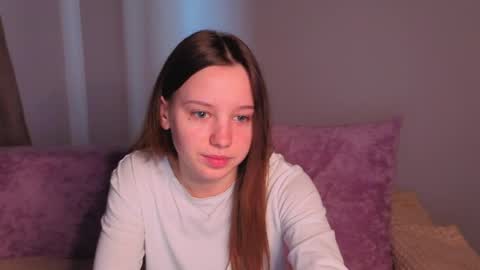 lolytaberry online show from May 8, 2:26 am