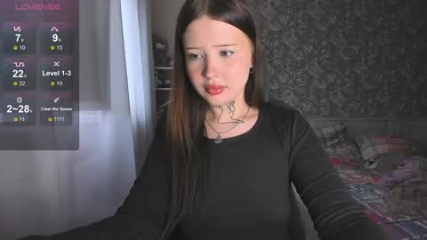 Snapshot of lonalye chatting on October 5, 11:48 am lona online show from October 5, 11:48 am