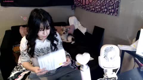 londonray online show from February 14, 8:05 am