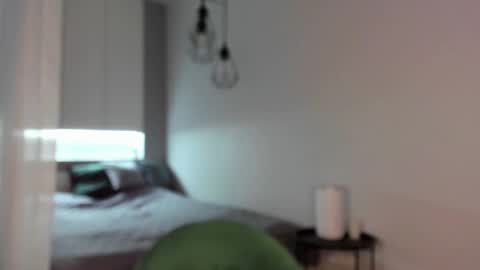 Eva online show from December 4, 1:42 pm