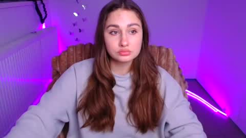 Lora online show from February 10, 12:30 pm