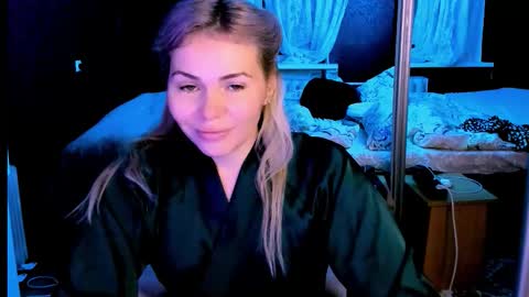 Lora online show from October 15, 2:25 am