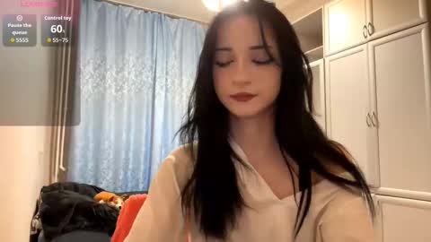 Hello there im Luna Im new here Lets have fun online show from February 2, 3:33 pm