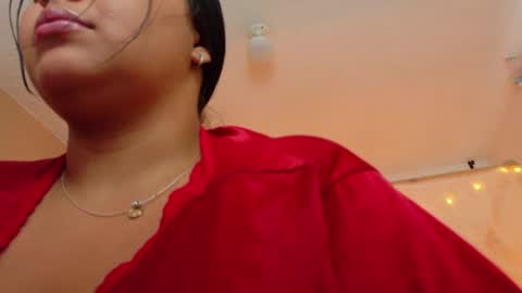 loreanis online show from July 12, 7:58 pm