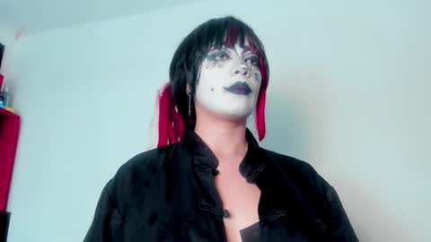 Lore Depp online show from February 20, 8:49 am