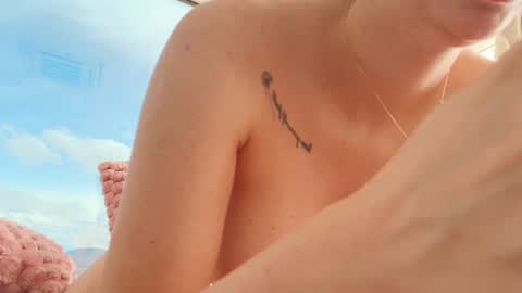 Amelia online show from March 27, 7:54 am