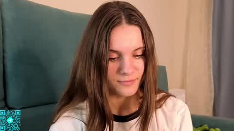 Snapshot of lorettadunnelli chatting on September 29, 6:24 pm Chloe for Fan BlackHole online show from September 29, 6:24 pm