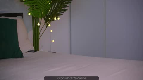 LoretteLorena online show from October 12, 5:54 am