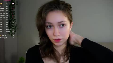 Naomi online show from December 2, 9:28 pm