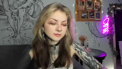 lostallice online show from February 7, 12:53 am