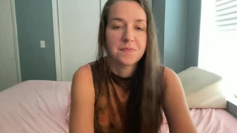 lothlori online show from July 3, 9:32 pm