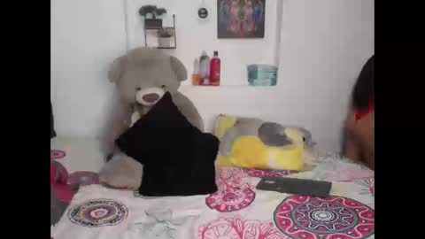 Snapshot of lou_anna02 chatting on September 20, 10:41 pm lou_anna02 online show from September 20, 10:41 pm